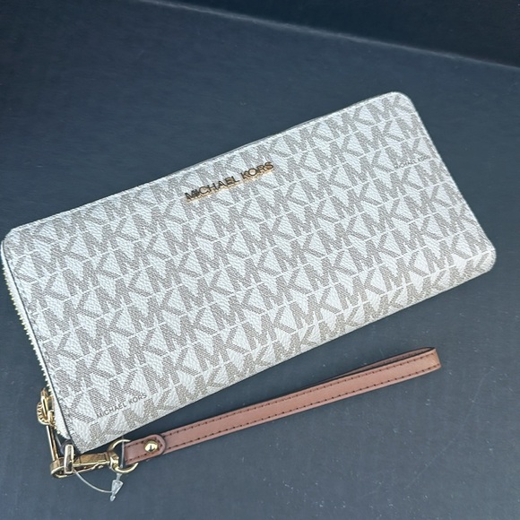 New MICHAEL KORS Bag and Wallet - Picture 8 of 13